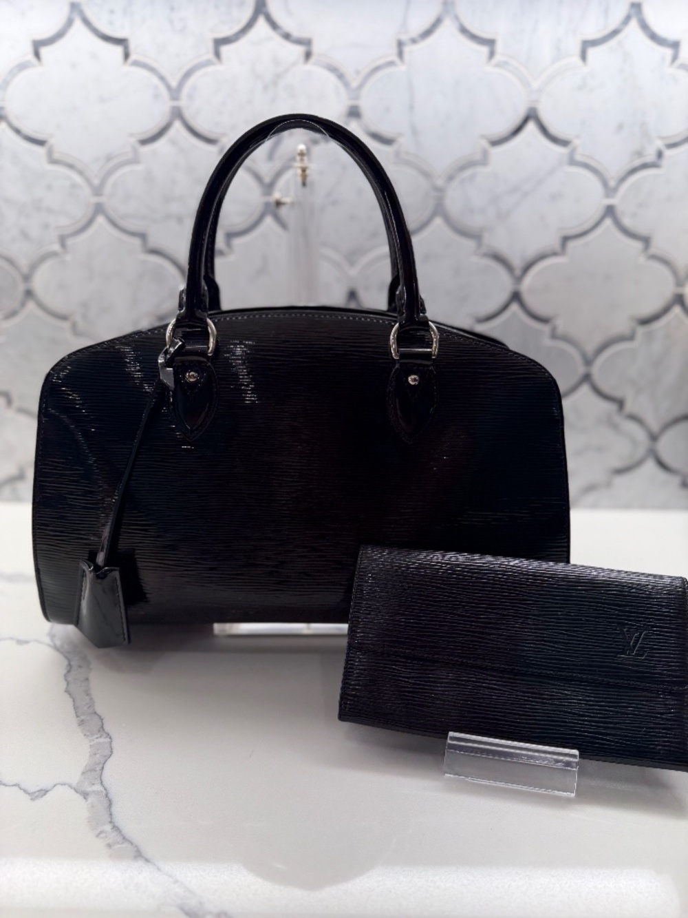 Louis Vuitton Electric Epi Pont-Neuf NM